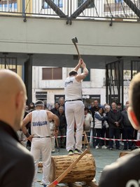 Jendetza ibili da aurtengo San Andres Azokan