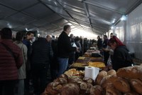 Jendetza ibili da aurtengo San Andres Azokan