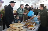 Jendetza ibili da aurtengo San Andres Azokan