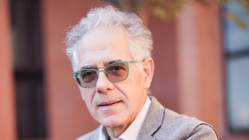 Joakin Gorrotxategi hizkuntzalariari eman diote 2023ko Ikerkuntzako Euskadi saria