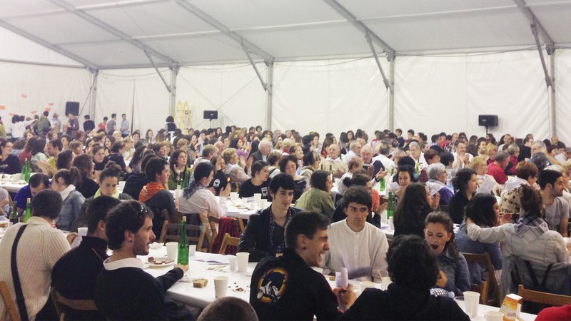 Joan prestatzen Euskal Jaia, ate joka dugu eta