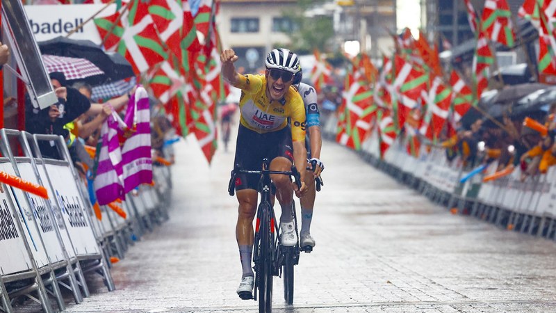 Joao Almeidak bereganatu zituen Itzulia eta Eibarko azken etapa