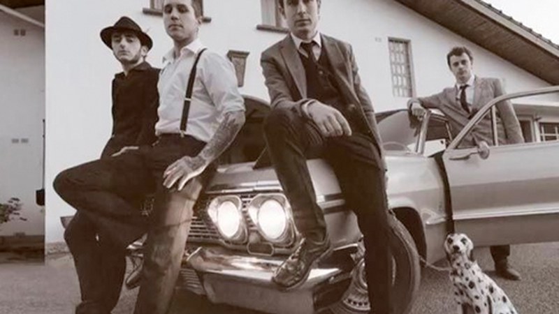 John Dealer and The Coconuts eta Dekot taldeen kontzertua egongo da bihar Ez Dok Zaizoi tabernan