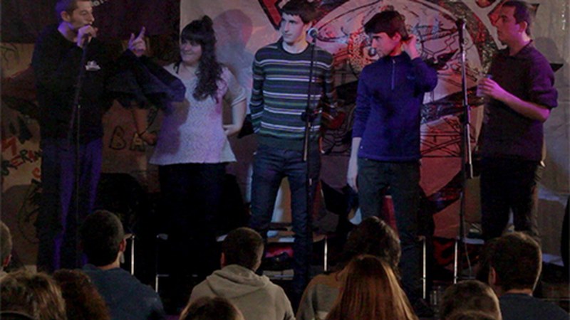 Jokin Bergarak jantzi du txapela Plazatik Gaztetxera bertso txapelketako finalean