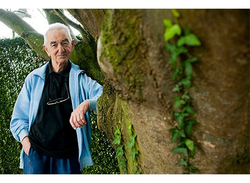 Jon Etxabe omenduko dute azaroan zehar