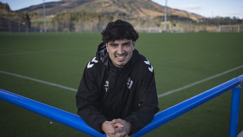 Jon Guruzeta, SD Eibar taldeko jokalaria: "Ez da lehen itzuli distiratsua izan, eta nork bere maila hobetu behar du"