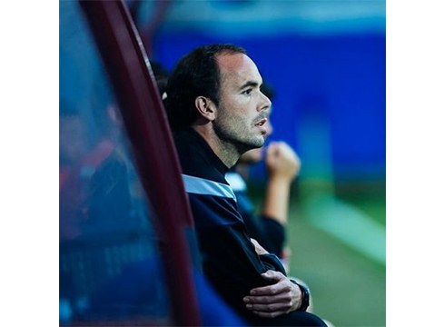 JON LARREATEGI, entrenatzailea: "Entrenatzaile ona izateko bertuterik?  Bihotzetik bihotzera berba egitea”