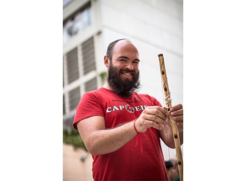 JON MONTIEL, capoeirista: “Capoeira nire bizitzaren parte handia bihurtu da”