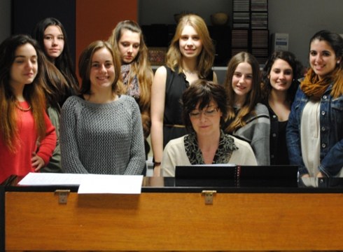 Jone Lahidalga, Eibarko Koro Gaztea: "Mutilekin joko gehiago emango luke Koroak"