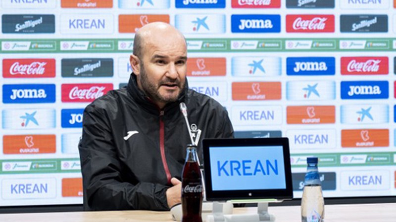 Jordi Ferron: "Bihotzari eutsi behar diogu eta hiru puntuen bila zelairatuko gara"