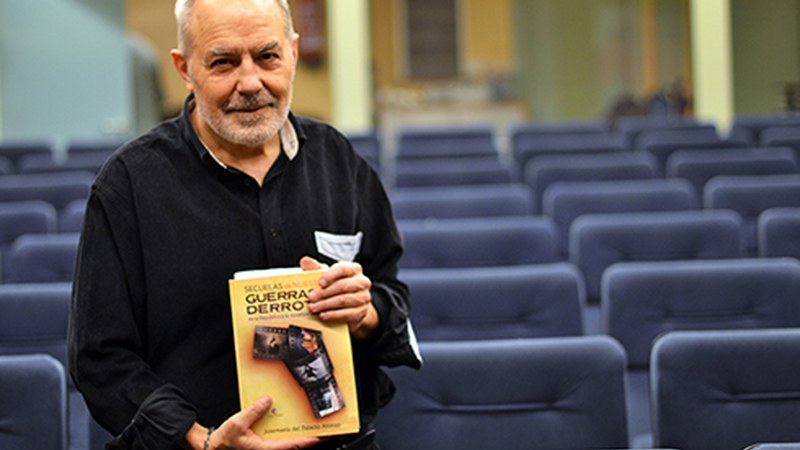 Jose Maria del Palacio, idazlea: “Norberaren identitate eta kontzientziaren oinarrian dago memoria”