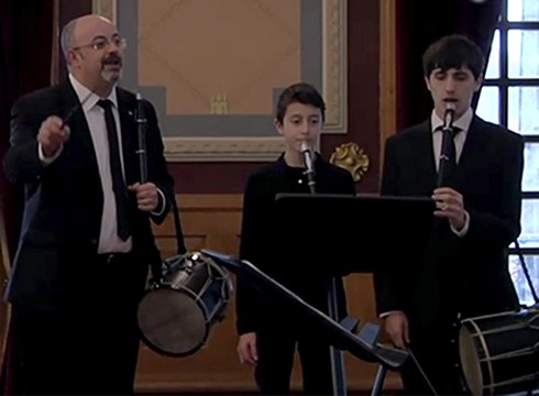 Jose Miguel Laskurain Bielorrusiara bidaiatuko da eguenean, hango orkestra zuzentzeko