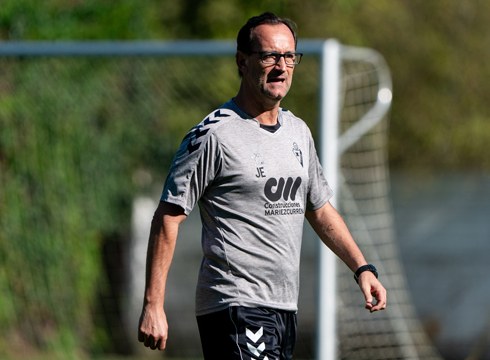 Joseba Etxeberria entrenatzaileak hitzaldia eskainiko du hilaren 22an Untzagan