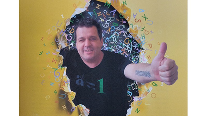 Joseba Sarrionandia, idazlea: “Markos Gimenoren jenialtasuna errebindikatu nahi dut liburuarekin”