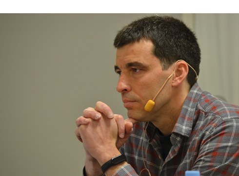 Josu Azpillaga: “60.000 erabiltzaile aktibo ditu Egunean Behin jolasak astero”