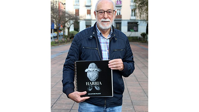 Juan Antonio Palacios, argazkilaria: “Jainkoen antza hartzen diet harri-jasotzaileei”