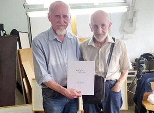 Juan Luis Baroja Colletek "Bertatik bertara" izenburuko erakusketa zabaldu du Zarautzen