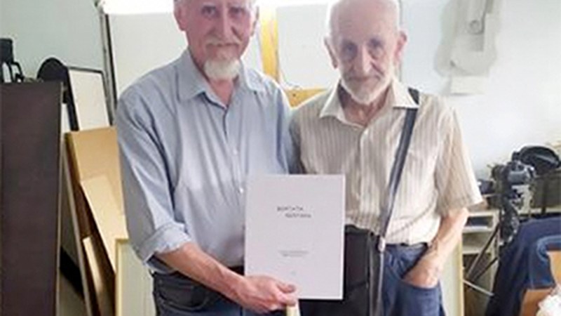 Juan Luis Baroja Colletek "Bertatik bertara" izenburuko erakusketa zabaldu du Zarautzen