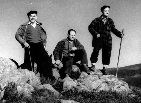 Juan San Martinen jaiotzaren mendeurreneko (1922-2022) omenezko ekitaldia sarean ikusgai eta entzungai