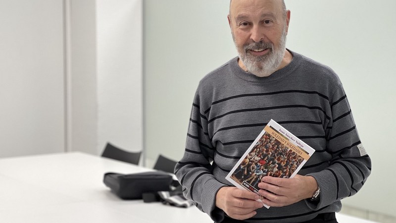 JUAN SANCHEZ VALLEJO: “Jaiotzen garen momentutik bakardadean kokatzen gaituzten egoerak bizi ditugu”