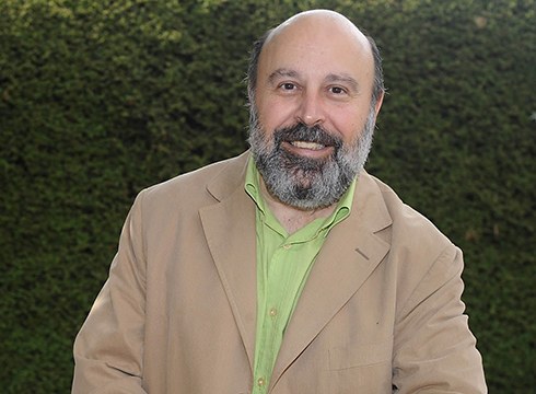 Juan Sanchez Vallejo, psikiatra: “Minbizia gainditzen dutenek enpatikoago eta baikorrago heltzen diote bizitzari”