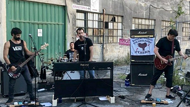 Judas Argarate taldeak kontzertua emango du bihar 20:00etan Zai Zoi tabernan