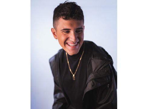 Julen Leturiondo (musikaria): “`Que me corten la cabeza´ berrogeialdian etxetik grabatutako abestia da”