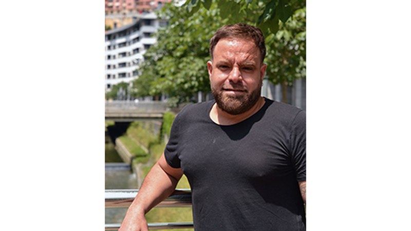 Julian Gonzalo Iroz, bizitza berrira ikasbidaia