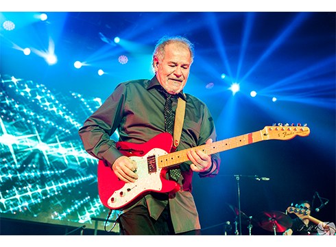 Julio Castejon, Asfalto: “Eremu ez aproposean duintasun osoz aurrera egin du Asfaltok”