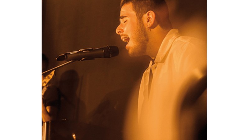 JÜRGEN LANDA (musikaria): “Emozioak musikaren bidez azaleratzen ditut”