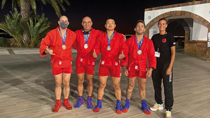 Kalamua taldekoak hiru dominekin itzuli ziren Espainiako sambo txapelketatik