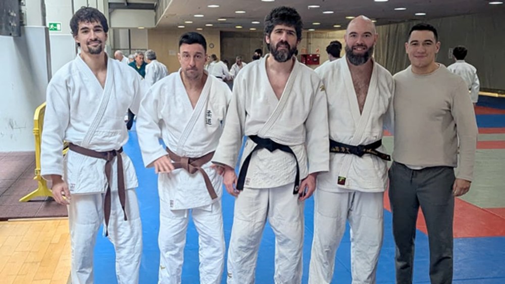 Kalamuako boskote bat katen eta gerriko beltzerako ikastaroan