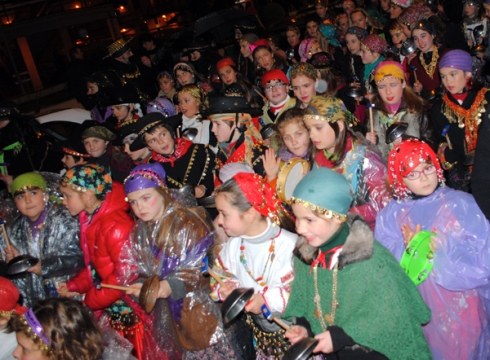 Kaldereroen kalejirak eta dantzek girotuko dute Barixaku Erregularra