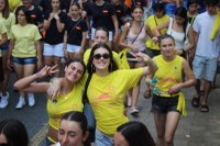Kaleak hartu dituzte kuadrillek, Ustekaberen doinuekin Kaleak hartu dituzte kuadrillek, Ustekaberen doinuekin