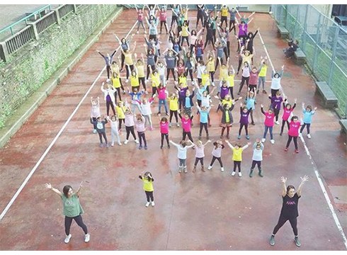 KAXAren ‘Euritan dantzan’ bideoak entzuleen saria irabazi du Gaztea Dantzan lehiaketan