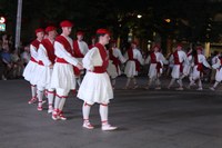 Kezka Dantza Taldeak soka dantza egin zuen sanjuanetako omenduekin