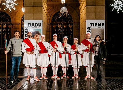 Kezkako dantzariak aritu ziren Gipuzkoako Urrezko Dominaren ekitaldian