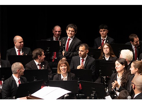 Kide berriak aurkeztu ditu Eibarko Musika Bandak