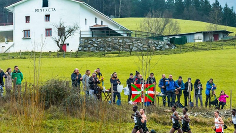 Klub Deportiboko bost atletek hartu zuten parte domekako Elgoibarko Krosean