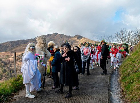 Koko-dantzak ikasi nahi dituztenentzat entsegu irekiak antolatu ditu Kezka dantza taldeak