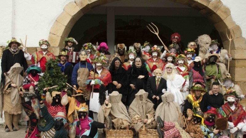 Koko-dantzariak Otaola-Kiñarrako baserrietara bisitan joango dira zapatuan