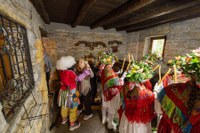 Koko-marru eta koko-dantzariek Aratoste gose handiagoarekin laga gaituzte