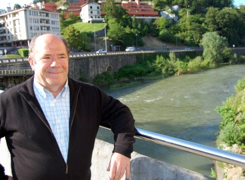 KOLDO LIZARRALDE: “Eibarko jendeak demaseko industria zuela jakin behar du”