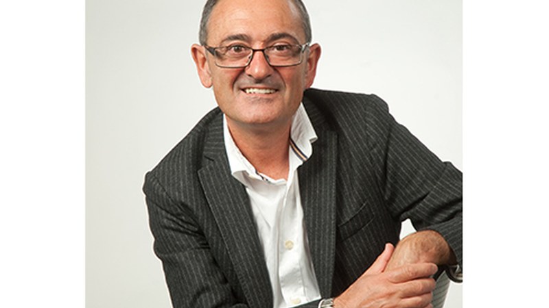 Koldo Zuazo, hizkuntzalaria: “Asko estimatu dut neure herriak eman didan babesa”