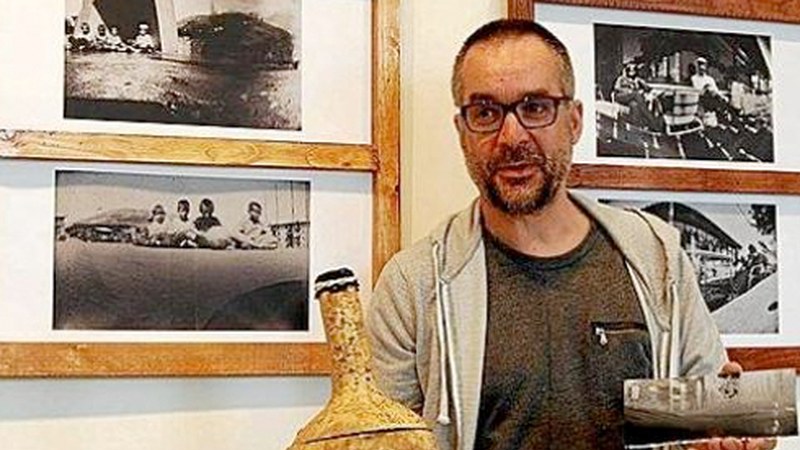 Koloidoi hezearen teknikaren inguruko tailerra emango du gaur Jon Andoni Martin argazkilariak