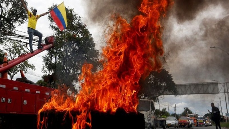 Kolonbiako herriari elkartasuna adierazteko kontzentrazioa egingo da 17:30ean Untzagan