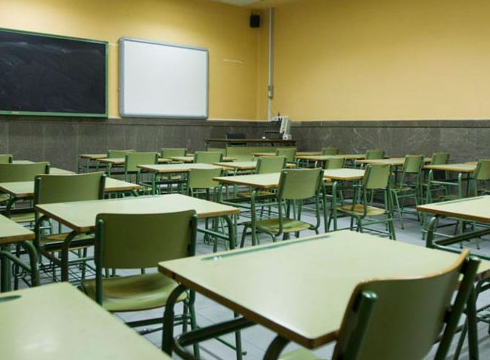 Kritika ugari jaso ditu ikasturte amaierarako Jaurlaritzak aurkeztu duen hezkuntza planak