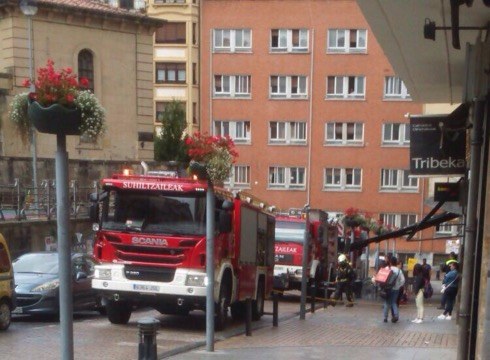 Kultuko sukaldeak sua hartu du