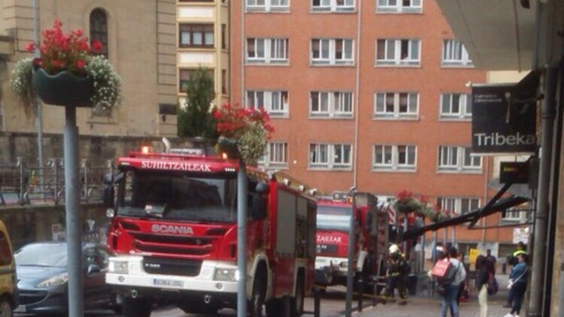 Kultuko sukaldeak sua hartu du