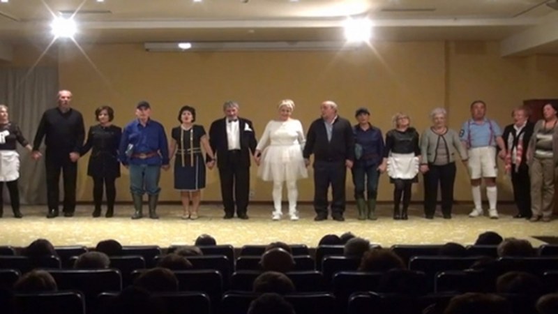 La Novena antzerki taldeak "La Opinion" taularatuko du gaur Coliseoan